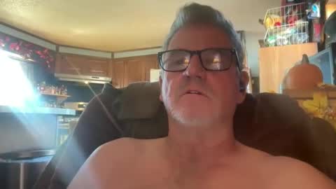 bapeter218 online show from 11-02-25, 04:42