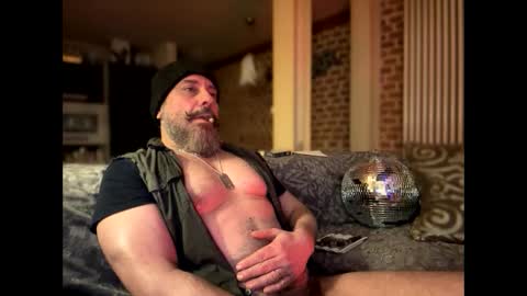 Snapshot of barba71 chatting on 02-07-25, 08:31 Military man 69 online show from 02-07-25, 08:31