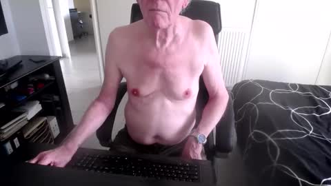 barbapapa73508870 online show from 02-23-25, 04:02