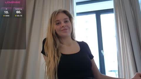 Snapshot of barbara_babe chatting on 11-23-25, 12:49 Barbara online show from 11-23-25, 12:49