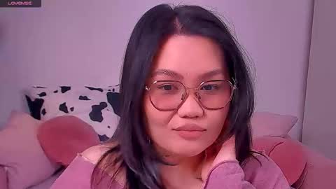 Barbie Kim online show from 12-21-25, 09:27