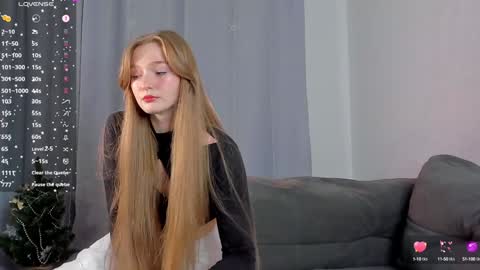 Snapshot of barbbiiedoll chatting on 01-19-25, 09:55 Kendall online show from 01-19-25, 09:55