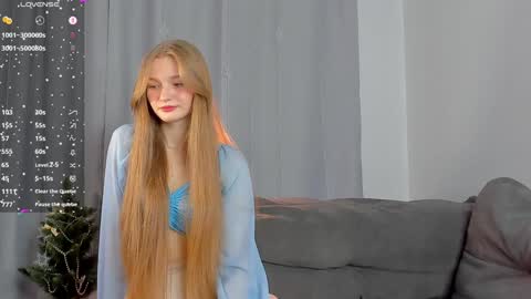 Snapshot of barbbiiedoll chatting on 02-03-25, 09:50 Kendall online show from 02-03-25, 09:50