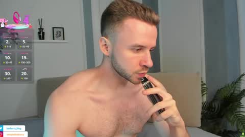 Snapshot of barberryx chatting on 03-25-26, 12:22 ENRIQUE online show from 03-25-26, 12:22