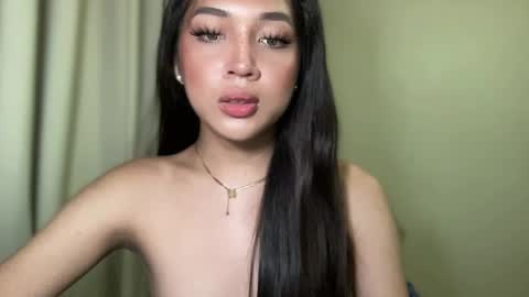 Snapshot of barbie_ford_ chatting on 02-05-25, 06:15 barbie_ford_ online show from 02-05-25, 06:15