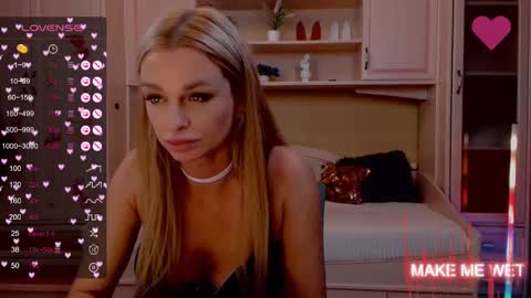 Snapshot of barbie_kiss1 chatting on 01-08-25, 04:34 barbie online show from 01-08-25, 04:34