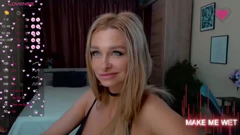 Snapshot of barbie_kiss1 chatting on 01-24-25, 07:08 barbie online show from 01-24-25, 07:08