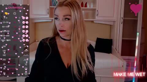 Snapshot of barbie_kiss1 chatting on 02-07-25, 01:04 barbie online show from 02-07-25, 01:04