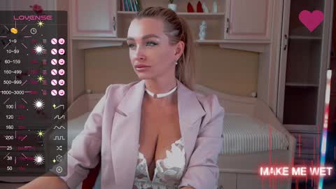 Snapshot of barbie_kiss1 chatting on 02-26-25, 01:00 barbie online show from 02-26-25, 01:00