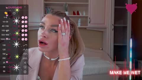 Snapshot of barbie_kiss1 chatting on 02-26-25, 04:03 barbie online show from 02-26-25, 04:03