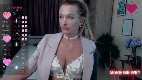 Snapshot of barbie_kiss1 chatting on 03-03-25, 02:37 barbie online show from 03-03-25, 02:37