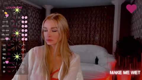 Snapshot of barbie_kiss1 chatting on 03-10-25, 11:42 barbie online show from 03-10-25, 11:42