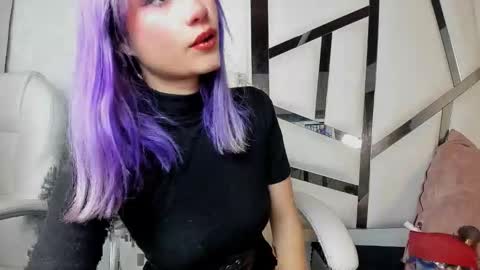 Barbie online show from 11-11-25, 02:17