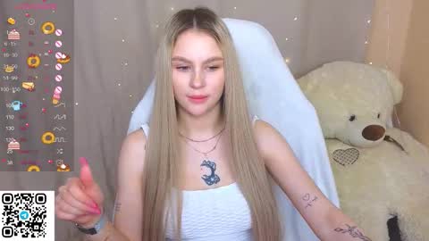 Eva online show from 10-19-25, 12:17