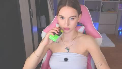Eva online show from 06-08-26, 11:43