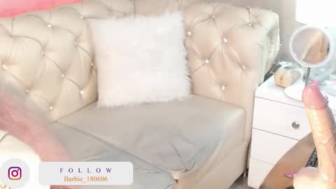 Snapshot of barbiefox_ chatting on 01-31-25, 11:03 barbiefox_ online show from 01-31-25, 11:03