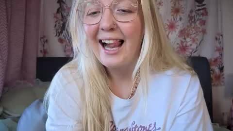 barbiegirl966 online show from 11-13-25, 09:52