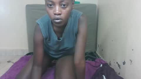 Snapshot of barbies_ebony chatting on 12-18-25, 02:34 barbies_ebony online show from 12-18-25, 02:34