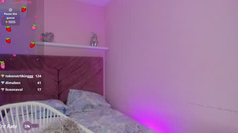 Snapshot of barbra_smith chatting on 02-04-25, 06:49 Luna online show from 02-04-25, 06:49