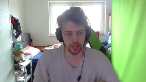 Snapshot of barca200 chatting on 11-09-25, 09:18 barca200 online show from 11-09-25, 09:18