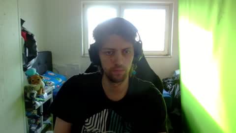 Snapshot of barca200 chatting on 05-24-26, 04:50 barca200 online show from 05-24-26, 04:50