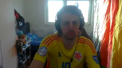 Snapshot of barca200 chatting on 06-17-26, 03:53 barca200 online show from 06-17-26, 03:53