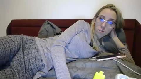 Lena online show from 01-29-25, 07:11