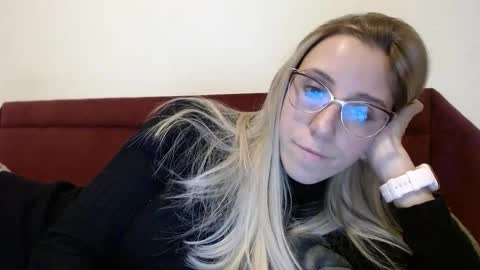 Lena online show from 01-17-26, 06:11