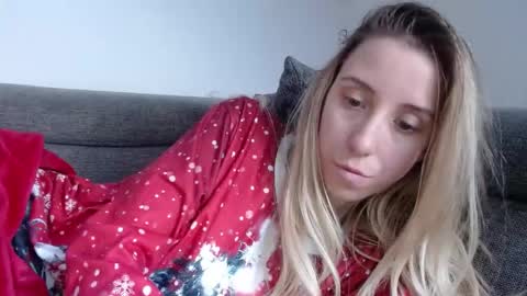 Lena online show from 04-22-26, 09:01