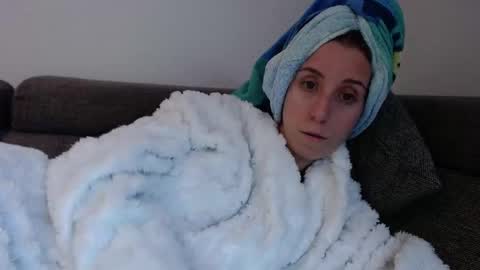 Lena online show from 04-23-26, 05:15