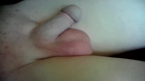 Snapshot of barenaked07 chatting on 12-11-24, 06:42 barenaked07 online show from 12-11-24, 06:42