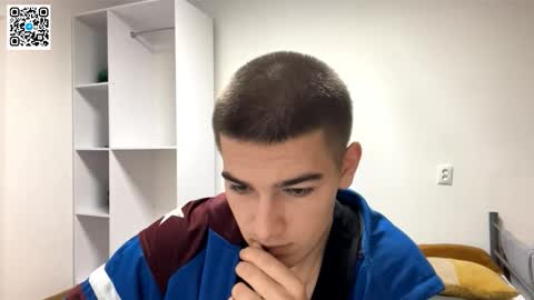 Snapshot of barepulse chatting on 11-24-25, 07:57 Eric online show from 11-24-25, 07:57