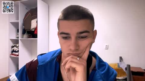 Snapshot of barepulse chatting on 12-17-25, 07:42 Eric online show from 12-17-25, 07:42