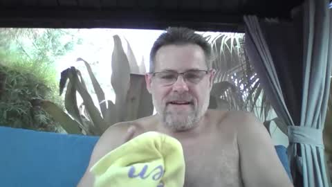 Barry Arnauld online show from 04-27-26, 09:46