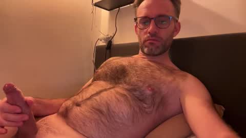 Snapshot of bartyboy11 chatting on 11-20-25, 11:37 Bartyboy online show from 11-20-25, 11:37