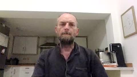 Snapshot of basiccamguy chatting on 07-27-26, 12:39 basiccamguy online show from 07-27-26, 12:39