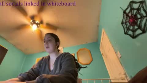 basketballcourtcourt online show from 04-22-26, 10:33