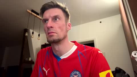 Snapshot of basst23 chatting on 02-25-25, 11:33 basst23 online show from 02-25-25, 11:33