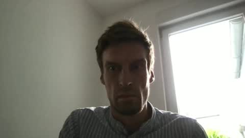 Snapshot of basst23 chatting on 09-18-25, 09:44 basst23 online show from 09-18-25, 09:44