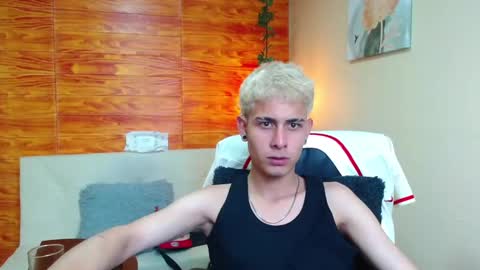 Snapshot of bastiaan_28 chatting on 12-11-24, 06:47 Bastian online show from 12-11-24, 06:47