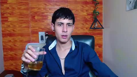 Snapshot of bastiaan_28 chatting on 01-19-25, 04:12 Bastian online show from 01-19-25, 04:12