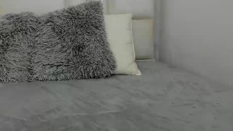 Bastian Independent Model online show from 09-14-25, 11:20