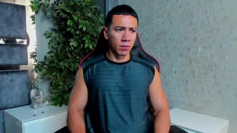 Bastian Independent Model online show from 10-08-25, 03:20