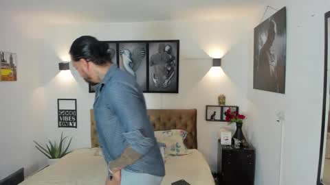 bastian_jones1 online show from 11-11-25, 01:38