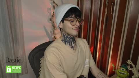 Bastiel online show from 10-22-25, 11:48