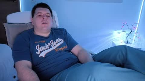Snapshot of basystem8 chatting on 05-05-26, 01:46 BASY online show from 05-05-26, 01:46