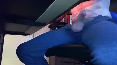 BateBro13 online show from 10-13-25, 02:28