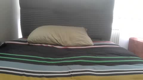 Snapshot of bathoneacock chatting on 04-16-26, 10:38 bathoneacock online show from 04-16-26, 10:38