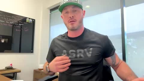 batman25326 online show from 02-12-25, 07:13