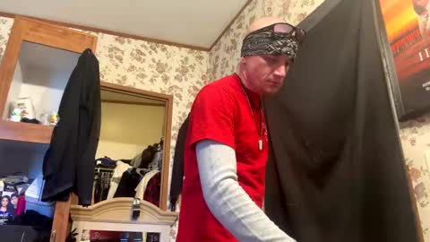 Snapshot of battlewolfxx chatting on 01-05-25, 04:48 battlewolfxx online show from 01-05-25, 04:48